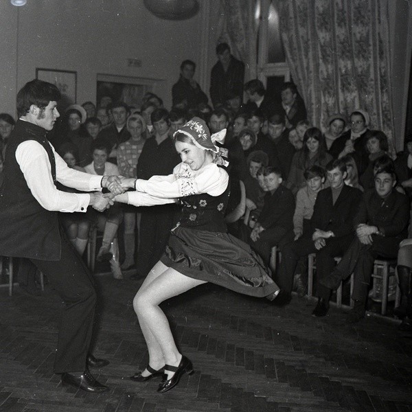 Turniej tańca w miasteckim domu kultury w 1970 roku.