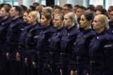 13 kobiet i 34 mężczyzn wypowiedziało słowa policyjnej przysięgi