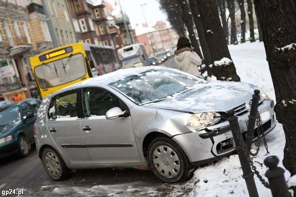 Najczęstszym problemem kierowców okazały się rozładowane akumulatory i inne awarie spowodowane niską temperaturą