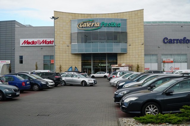 Galeria Pestka jest pierwszym zakupem Henley Investments w Polsce.