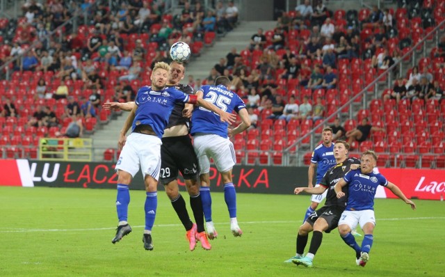 13.08.2021. GKS Tychy - Miedź Legnica.  Zobacz kolejne zdjęcia. Przesuwaj zdjęcia w prawo - naciśnij strzałkę lub przycisk NASTĘPNE