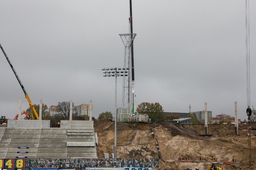 Przebudowa stadionu Pogoni rozpoczęła się w kwietniu.