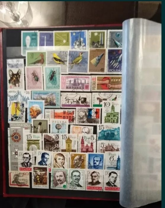 Album klaser ok 500 znaczków. Znaczki pocztowe