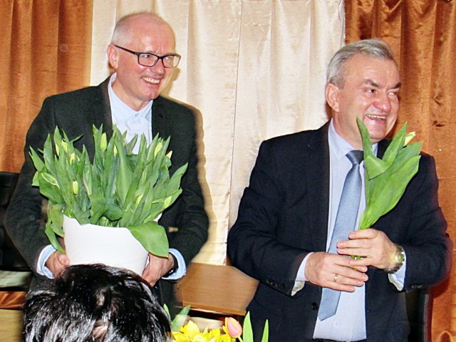 Z lewej Marek Gardygajło, zastępca wojta gminy Stargard, z prawej Jerzy Makowski wójt gminy Stargard