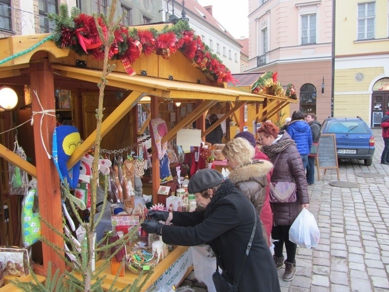 Trwa jarmark bożonarodzeniowy