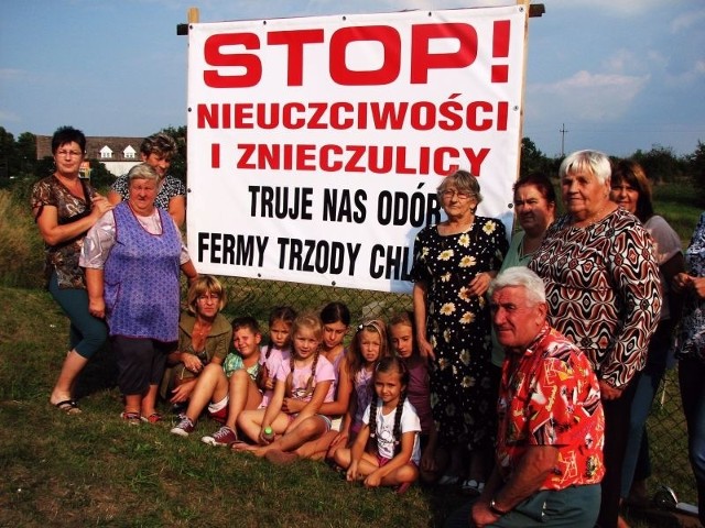 Mieszkańcy Sułowa mówią, że w tej sprawie nie popuszczą. Niedawno wynajęli prawnika, który ma sprawdzić, co można zrobić, żeby zamknąć świniarnię w Sułowie?