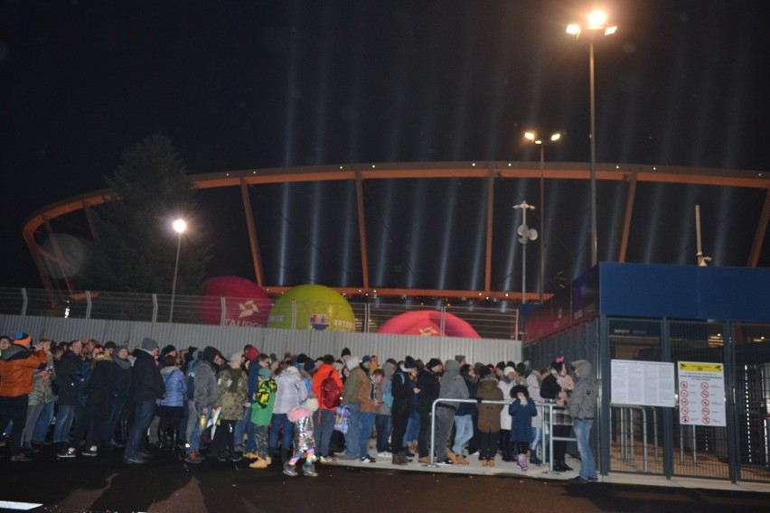 Sylwestrowa Moc Przebojów. Na Stadion Śląski przybyły się bawić tłumy mieszkańców regionu