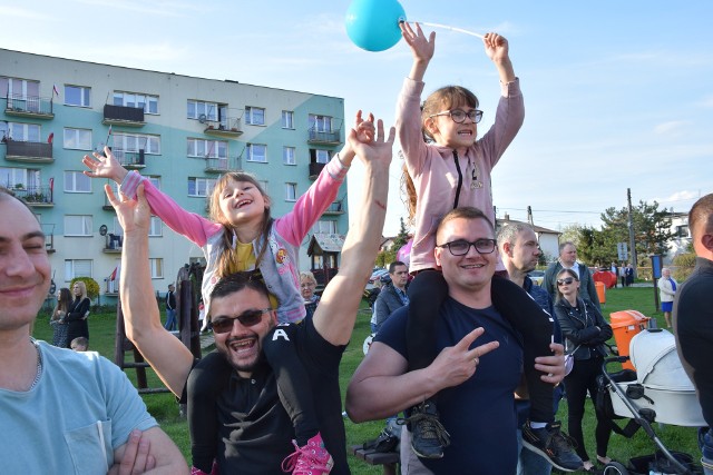 Majówka, czyli piknik rodzinny w Małogoszczu. Moc atrakcji dla dzieci i piękne występy lokalnych artystów.