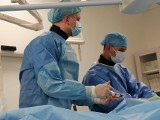 Innowacyjna operacja przeprowadzona w gnieźnieńskim szpitalu. Tylko 30 minut, a zmienia życie pacjentów!