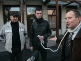 ZUS pod sąd - protest Kongresu Nowej Prawicy przed siedzibą Zakładu Ubezpieczeń Społecznych w Kielcach (VIDEO) 