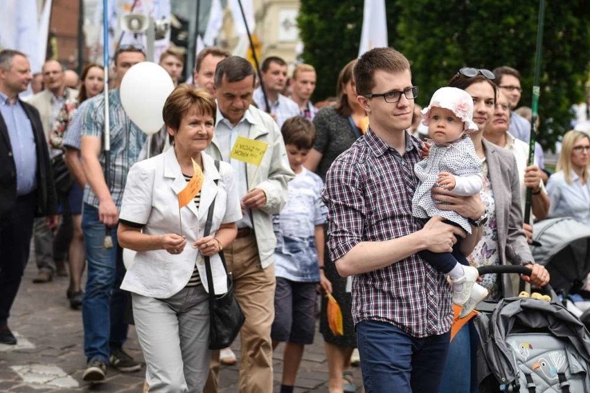 Marsz dla Życia przeszedł ulicami Poznania