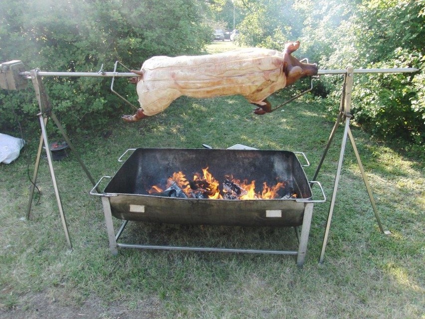 Piknik wieprzowy w Przysieku z okazji 20-lecia...