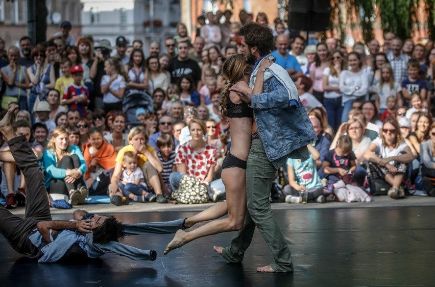 Międzynarodowy Festiwal Teatrów Plenerowych i Ulicznych FETA...