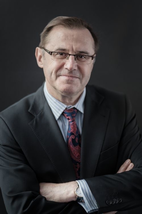 Mirosław Lubarski, dyrektor do spraw marketingu, członek...
