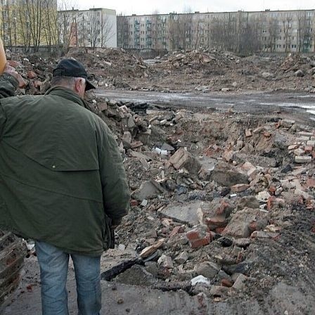 Pozostalości po zakladzie przetwórstwa rybnego "Korab" w...