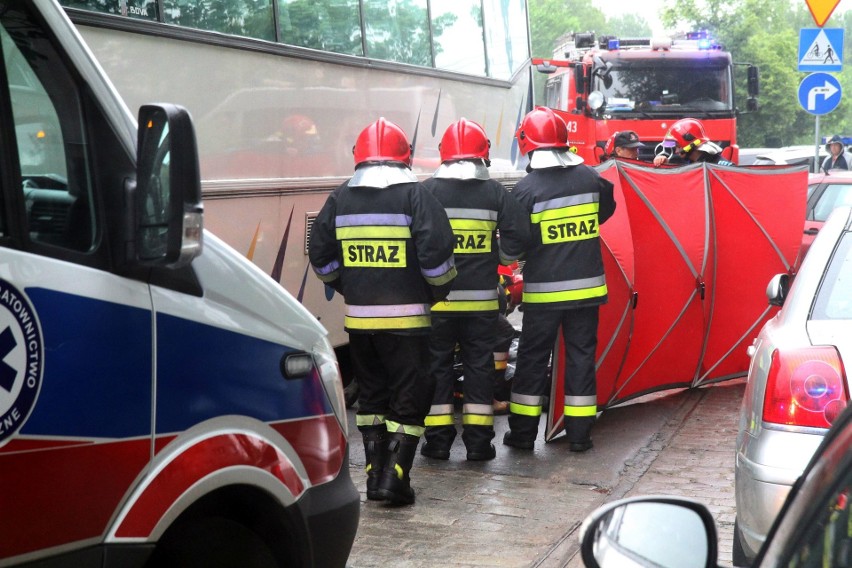 Tragiczny wypadek rowerowy. Matka zginęła, dziecko przeżyło 