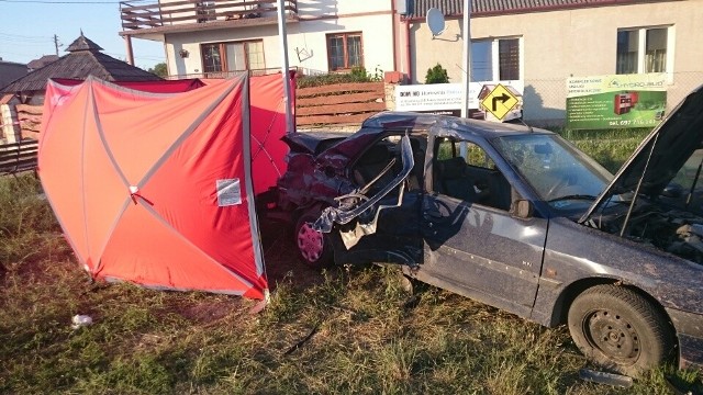 Na miejscu piątkowej tragedii w Rakowie.