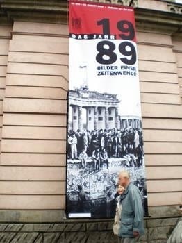 O obaleniu komunizmu przypominają w Berlinie wystawy, koncerty, happeningi Fot. Jarosław Kostrzewa