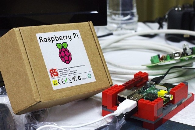 Wydział Fizyki UwB organizuje spotkanie z Raspberry Pi