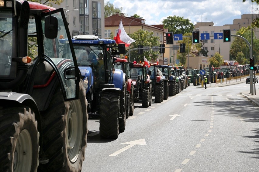Rolnicy będą protestować w Białymstoku. Przywiozą ze sobą syrenę i armatki hukowe. Mają długą listę postulatów