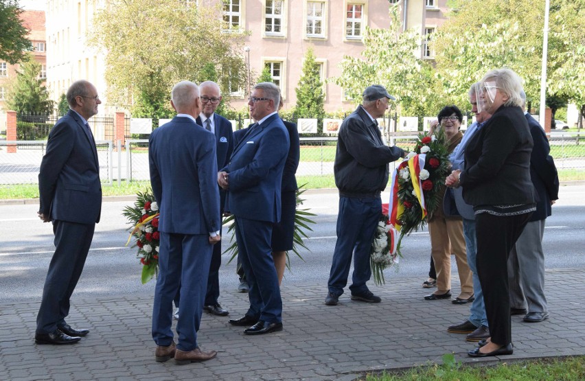 W Inowrocławiu, w 81. rocznicę napaści Rosji Sowieckiej na...