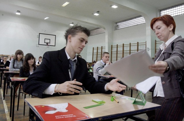 Co czwarty maturzysta w Polsce nie zdał egzaminu dojrzałości.