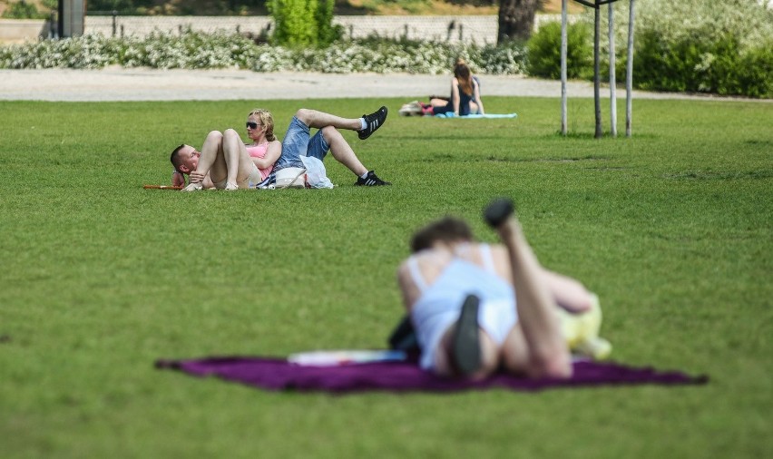 Bydgoszczanie korzystają z uroków ciepłego maja. Wyspa...