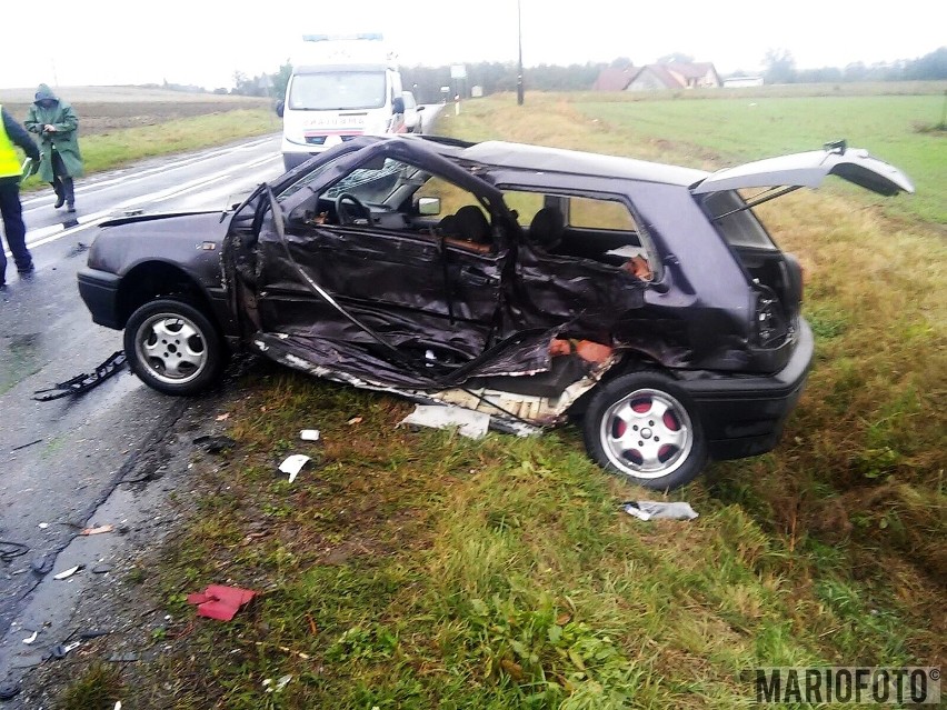 45-letni kierowca volkswagena golfa zginął w środę rano w...