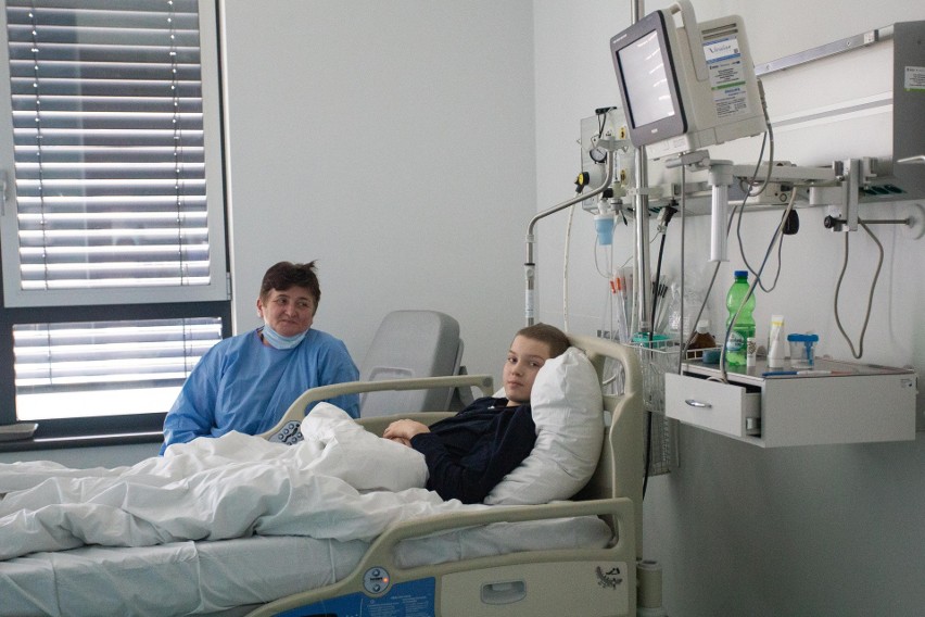 Wrocław: 12-letni Daniło już po przeszczepie. Nowy szpik przeszczepili mu specjaliści z Uniwersyteckiego Szpitala Klinicznego
