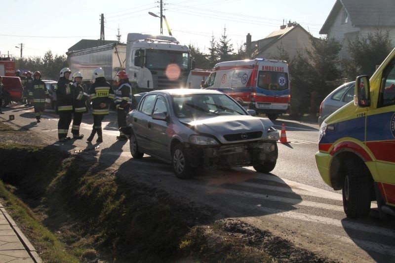 Wypadek fiata punto i opla astry w Radlinie