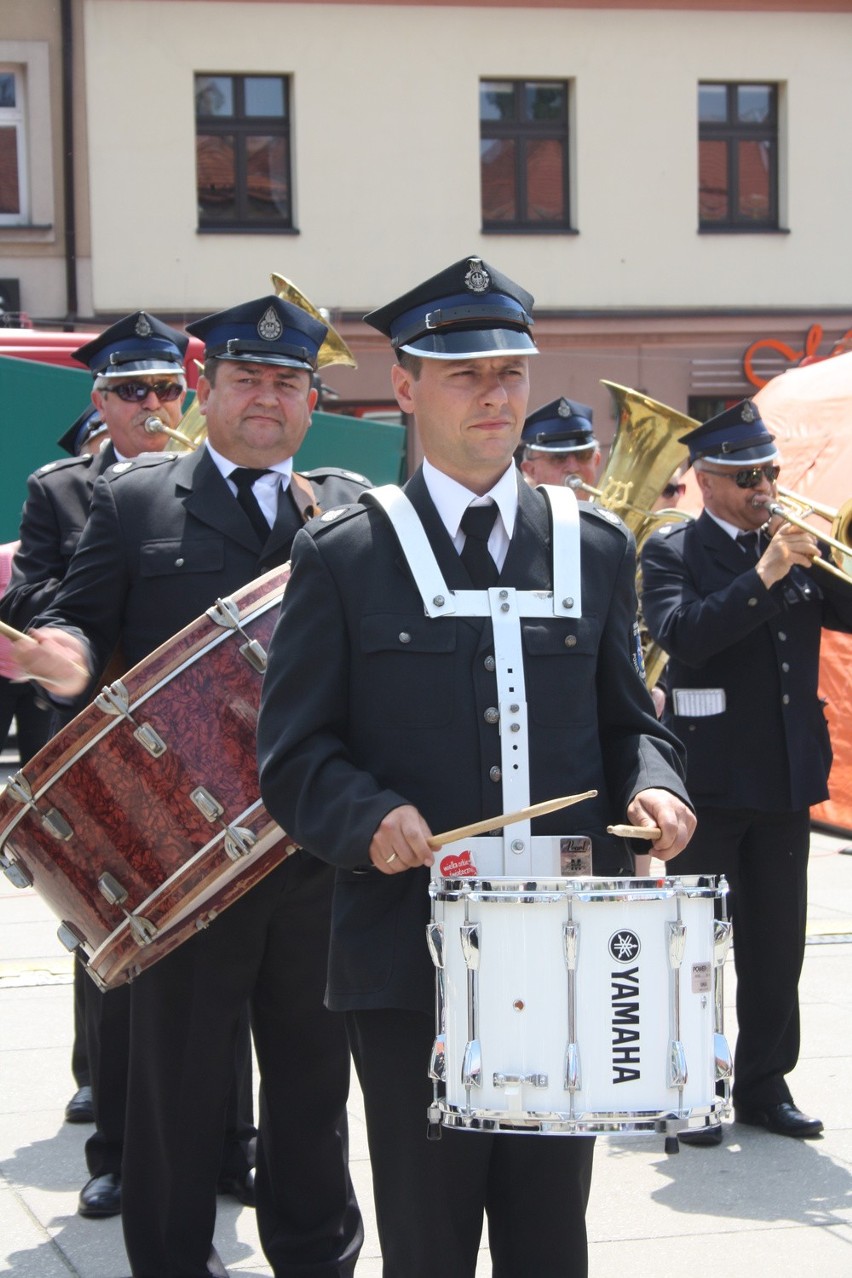 Oni ratują nasze życie. Zobacz strażaków i ich sprzęt