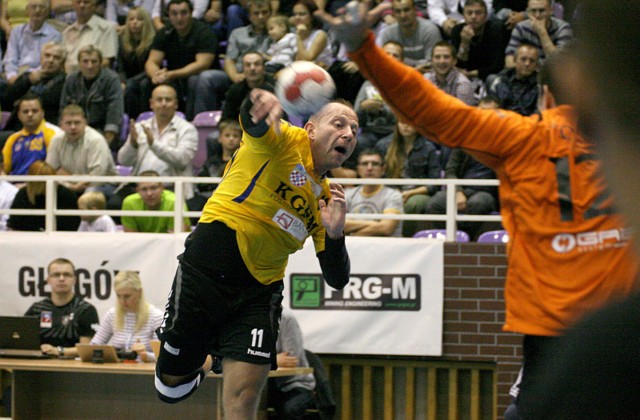 Mariusz Gujski nie rzucił najwięcej bramek, ale był największym zagrożeniem dla opolan.