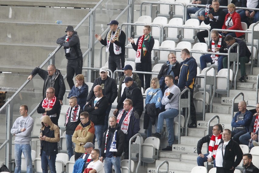 Kibice na meczu ŁKS Łódź - Resovia Rzeszów. Zobacz, jaka atmosfera panowała na stadionie ZDJĘCIA