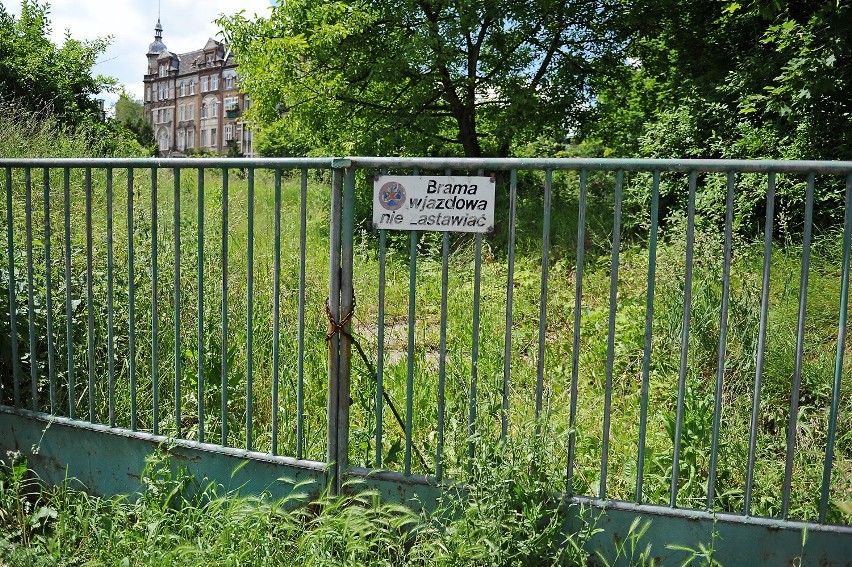 Zespołu Szkół Muzycznych w Poznaniu stanie u zbiegu ulic 28...