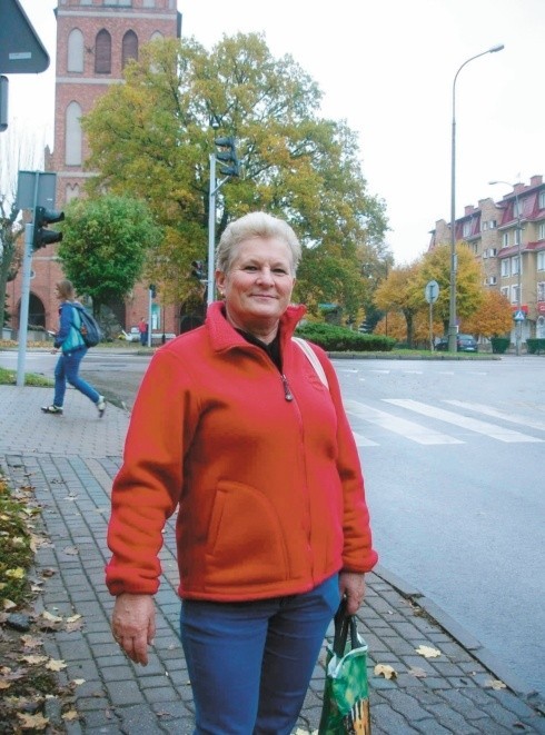- Mieszkam w Ełku chyba od 27 lat. Miasto bardzo się zmieniło, prezentuje się bardzo ładnie, a ja czuję się tu bezpiecznie - mówi Janina Chojęta.