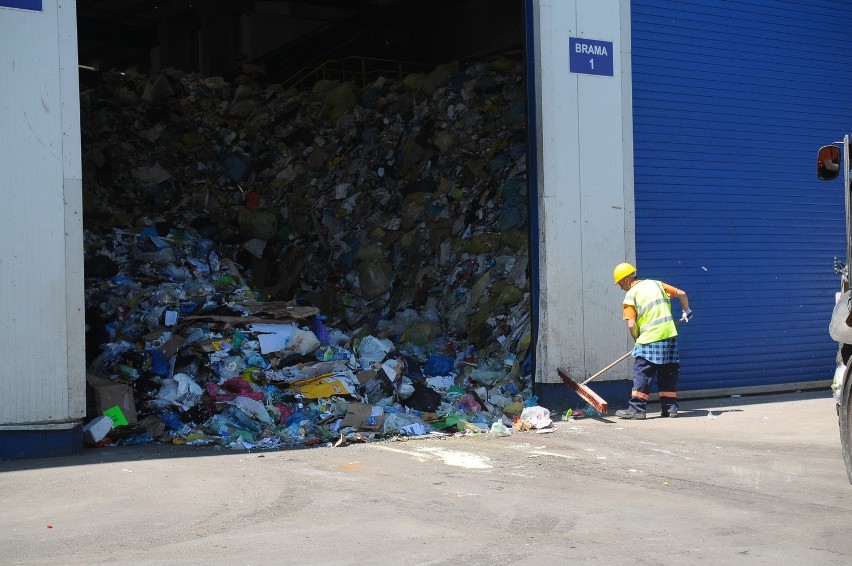 Kraków rozbudowuje sortownię śmieci, żeby spełnić unijne wymogi recyklingu [WIDEO, ZDJĘCIA]