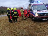 Tragiczny wypadek koło Solca nad Wisłą. Zginął 79-letni pasażer. Nie udało się go uratować mimo akcji Lotniczego Pogotowia - zdjęcia