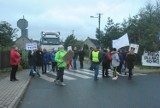 Przysieka Polska: Protest mieszkańców w sprawie składowiska odpadów firmy Polcopper. Ludzie mówią o hałasie, smrodzie i pożarach [FOTO]
