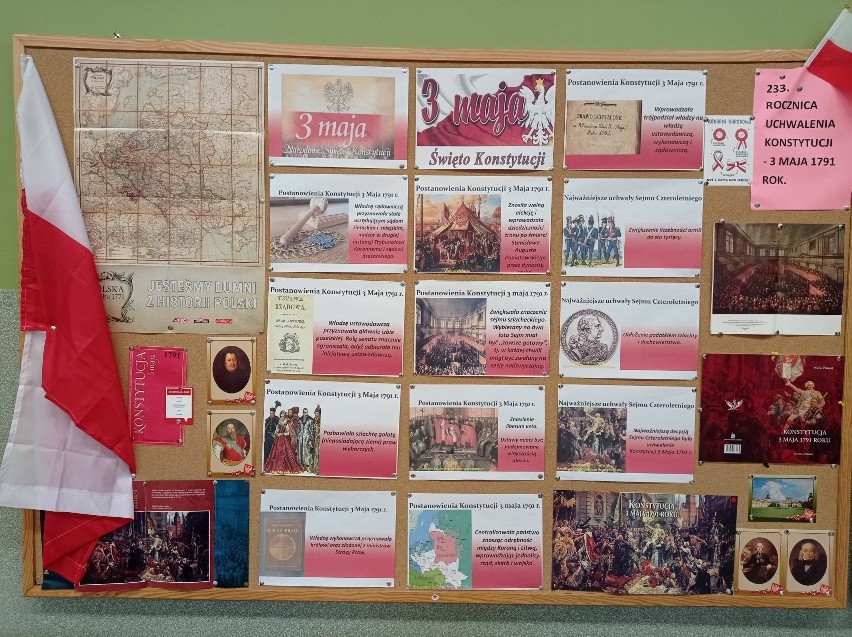 Uczniowie Zespołu Szkół w Pionkach przygotowali ciekawe wystawy na temat Konstytucji 3 Maja. Zobacz zdjęcia