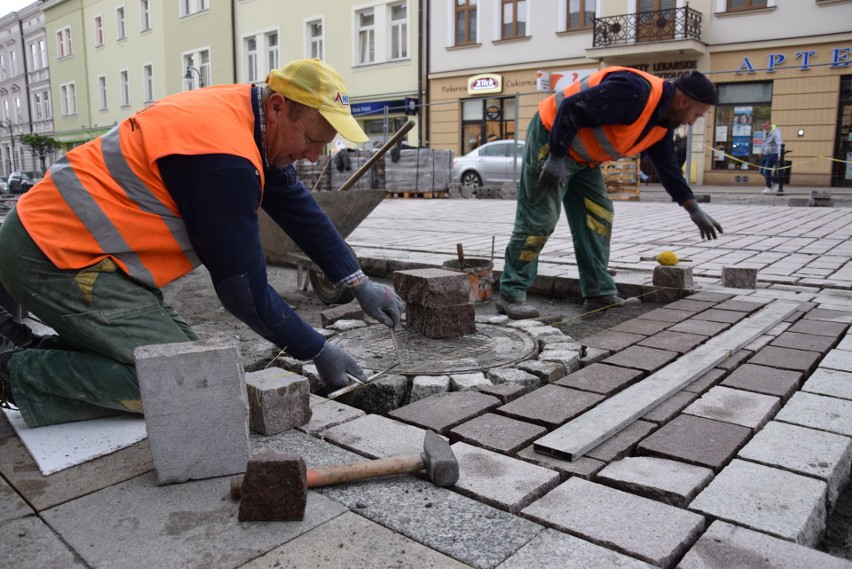 Pierwotny termin zakończenia remontu mija 30 listopada. Już...