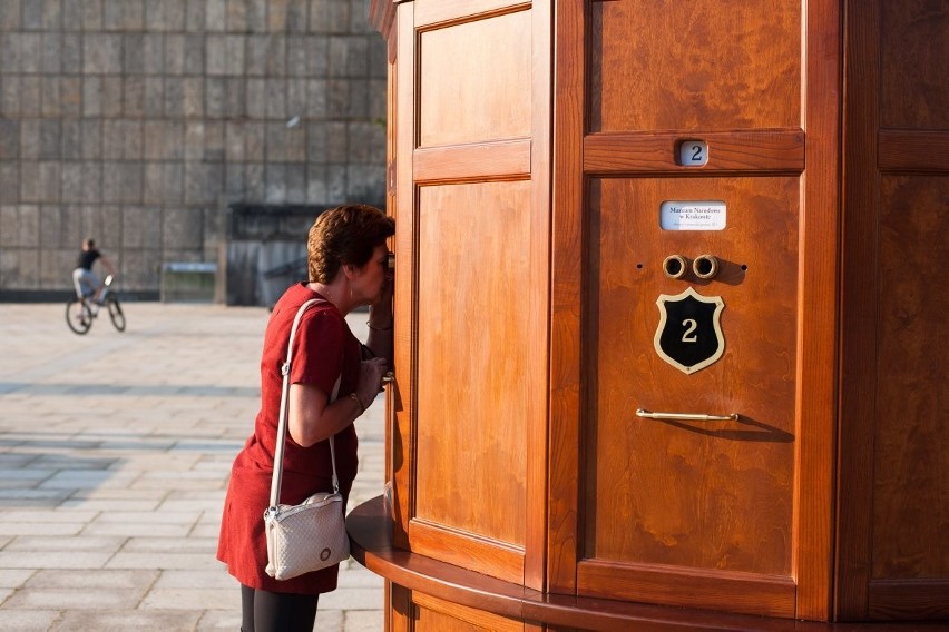 Fotoplastikon z historycznymi zdjęciami pod Muzeum Narodowym [GALERIA]