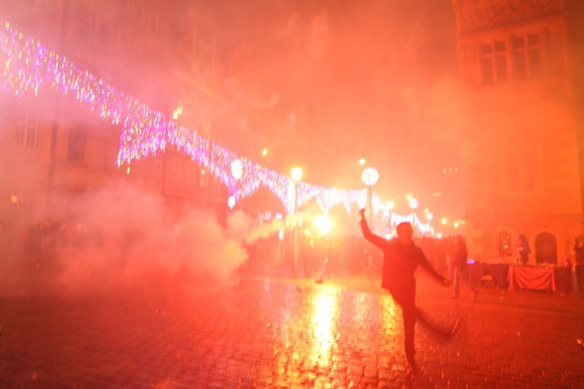 Sylwester na Rynku. Tak Wrocław witał Nowy Rok (MNÓSTWO ZDJĘĆ)