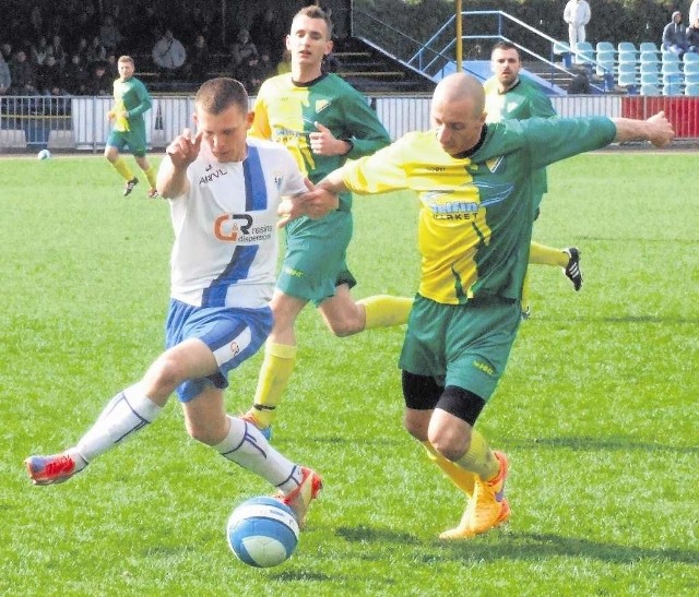 Dawid Adamczyk (Unia, z lewej) i Przemysław Bernaś (Brzezina)