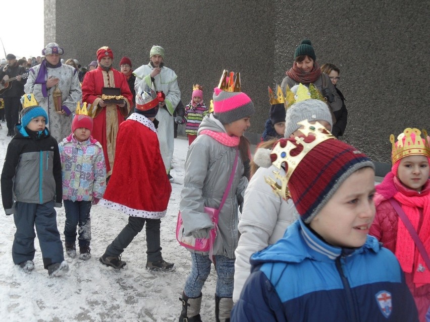 Jaworzno: orszak Trzech Króli na rynku. Nie było Świętej Rodziny... [ZDJĘCIA]