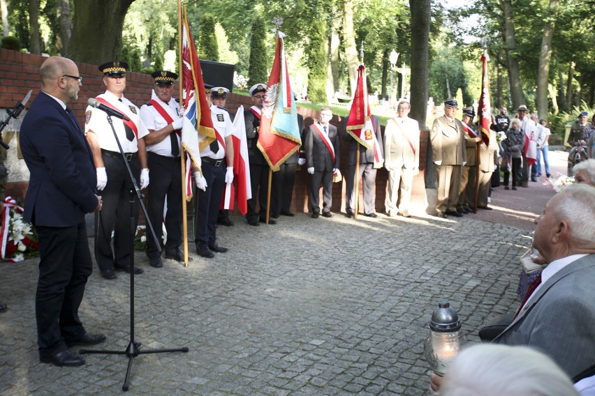 Spotkanie przed Krzyżem Wołyńskim w Słupsku.