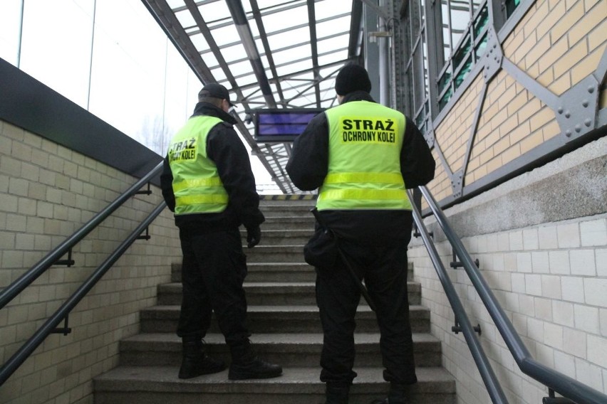 Antyterroryści we Wrocławiu. Strzały na Dworcu Głównym i w gimnazjum 