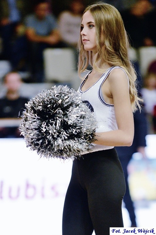 Cheerleaders na meczu AZS Koszalin - Spójnia Stargard...