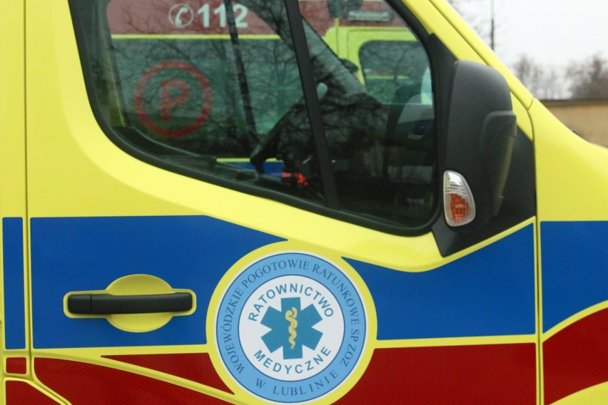 Lublin: Kluczyki do nowych ambulansów. Będą przewozić zakażonych pacjentów