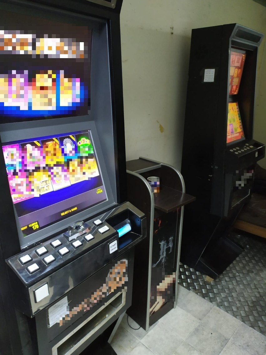W gminie Pacanów policjanci przejeli dwa automaty do gier