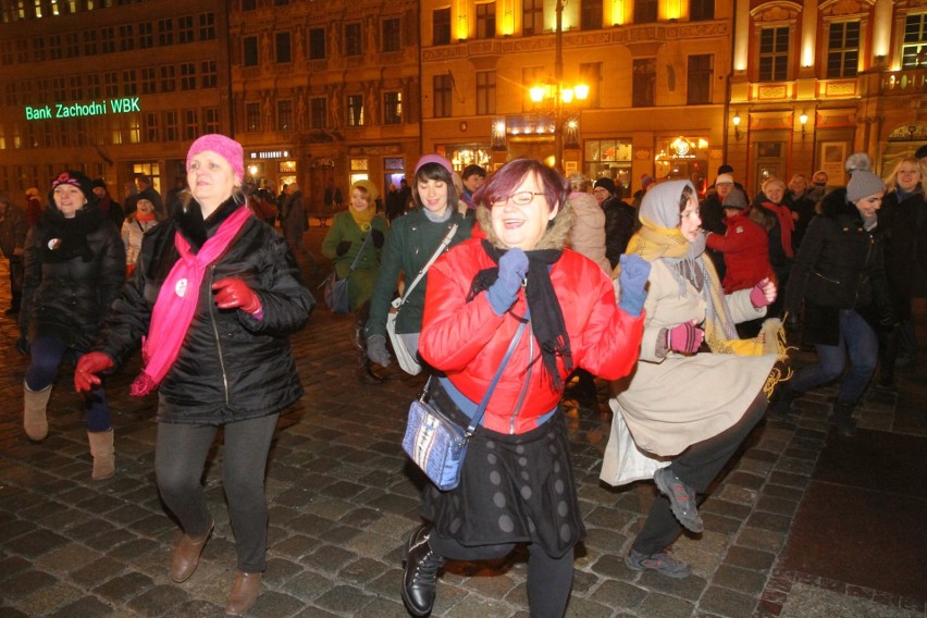 Kobiety zatańczyły przeciwko gwałtom na randkach